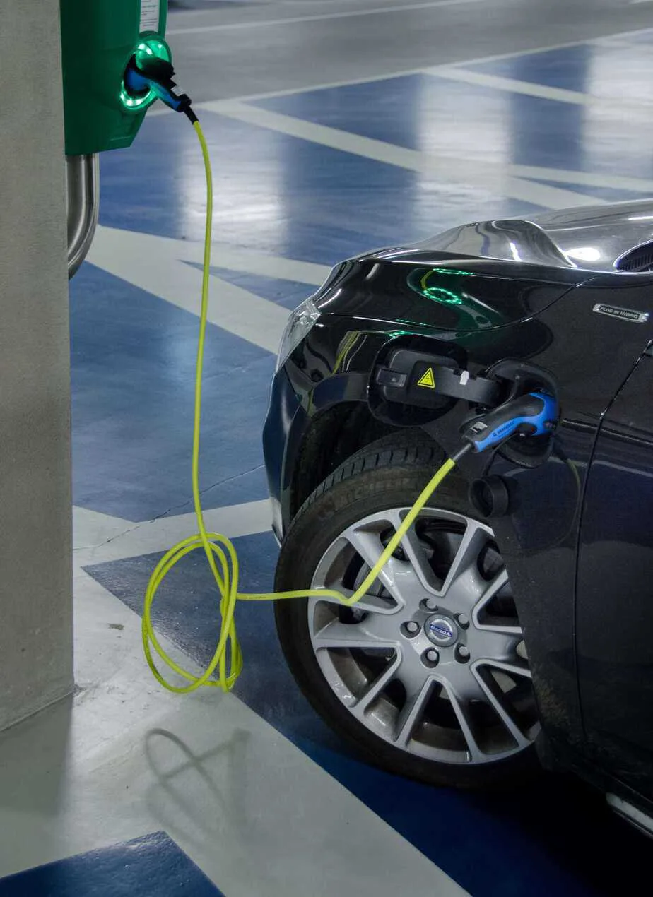 st. Louis electric vehicle towing service